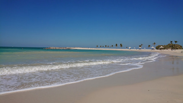 شاطئ الممزر في دبي