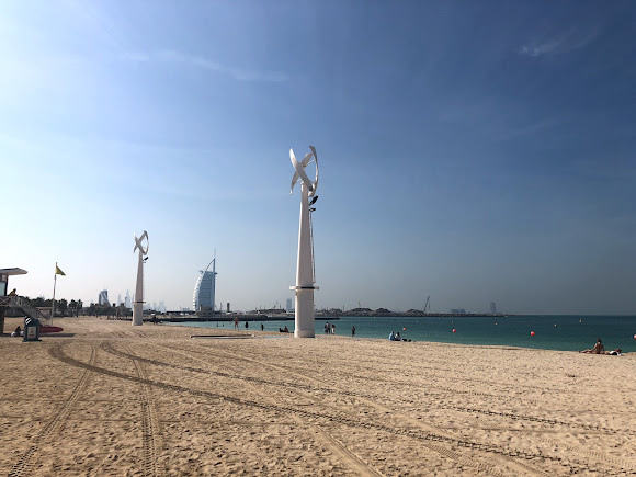شاطئ أم سقيم في دبي