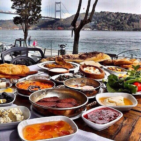 مطاعم مطلة على البحر اسطنبول