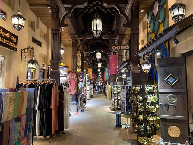 سوق مدينة جميرا في دبي