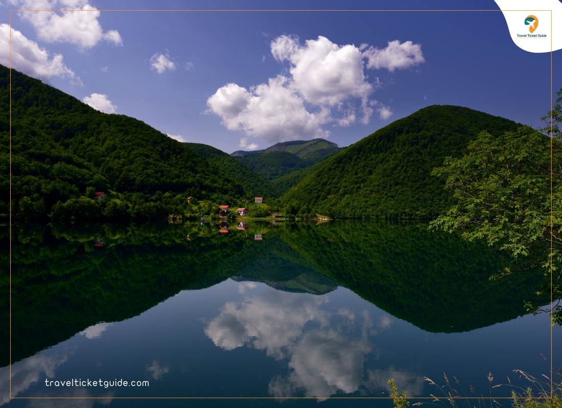 أهم المدن السياحية في البوسنة -بحيرات بليفا